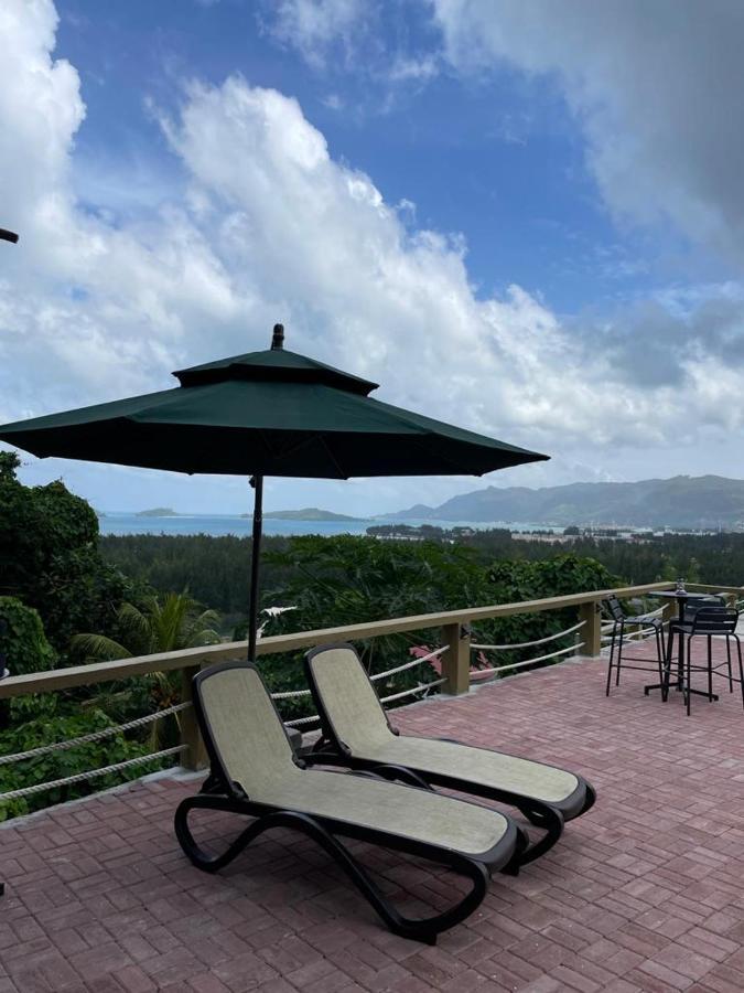 Auguste Holiday Residence Anse Etoile Esterno foto