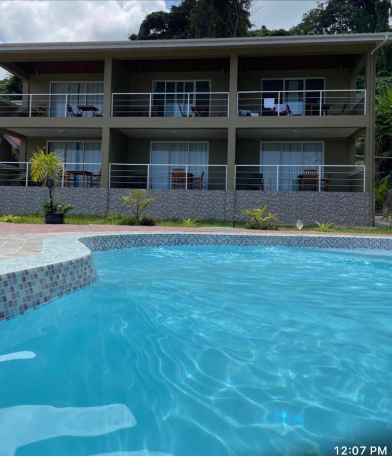 Auguste Holiday Residence Anse Etoile Esterno foto