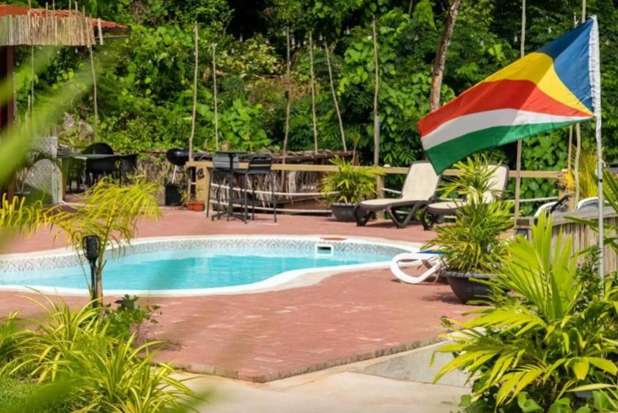 Auguste Holiday Residence Anse Etoile Esterno foto